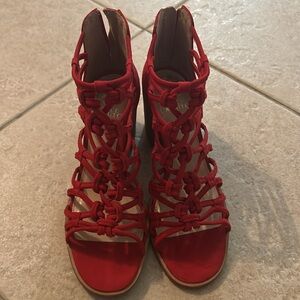 Vince Camuto- Red heels